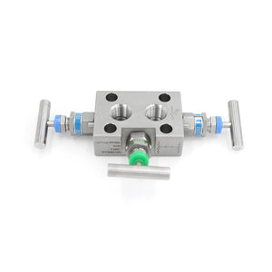 Integral Three Valve Manifold